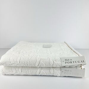 2 Pc Felpinter Bath Towel Set White Textured Floral Design Made in Portugal NEW